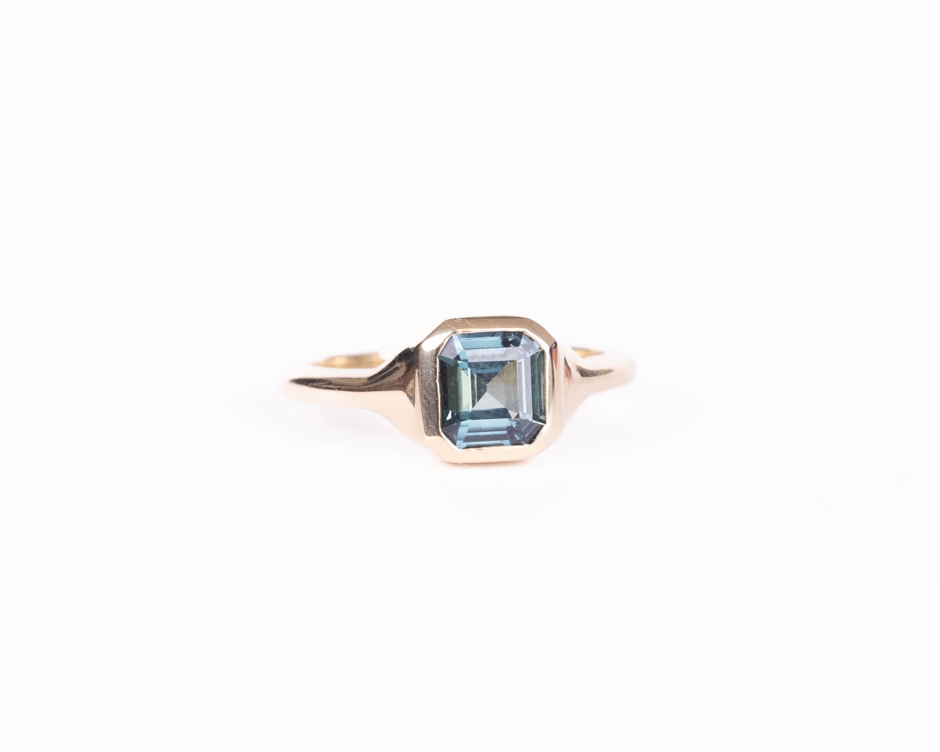 Aikaterínē Ascher Sapphire Ring