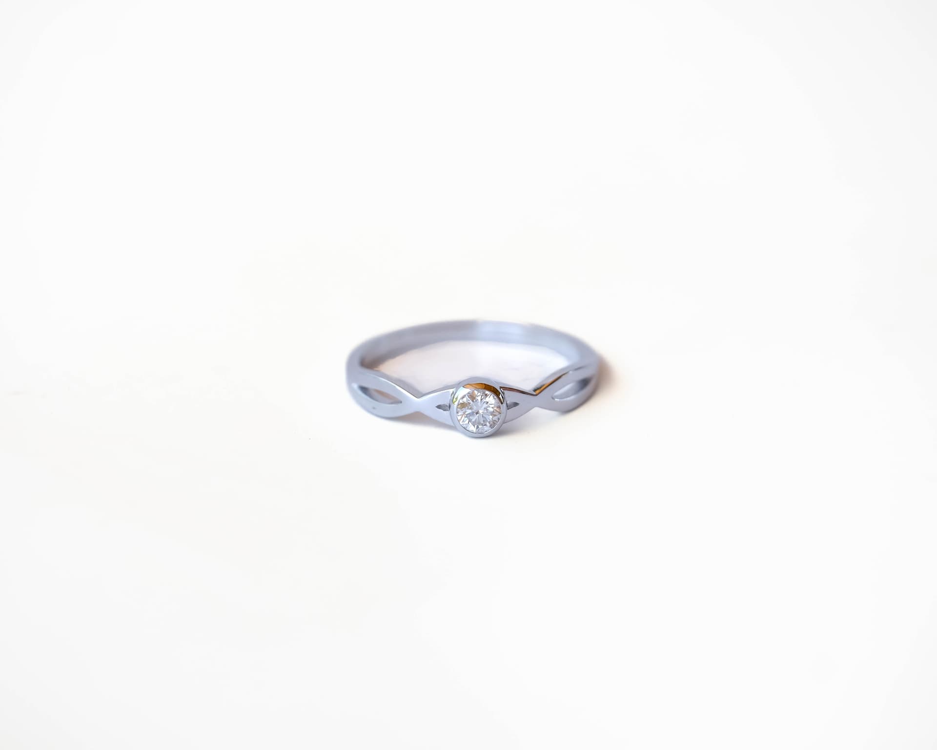 Milea Twisted Diamond Ring
